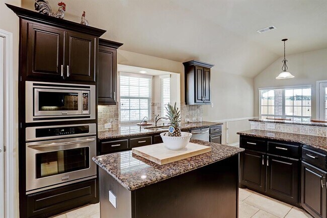 Building Photo - 25210 Evergreen Bend Drive