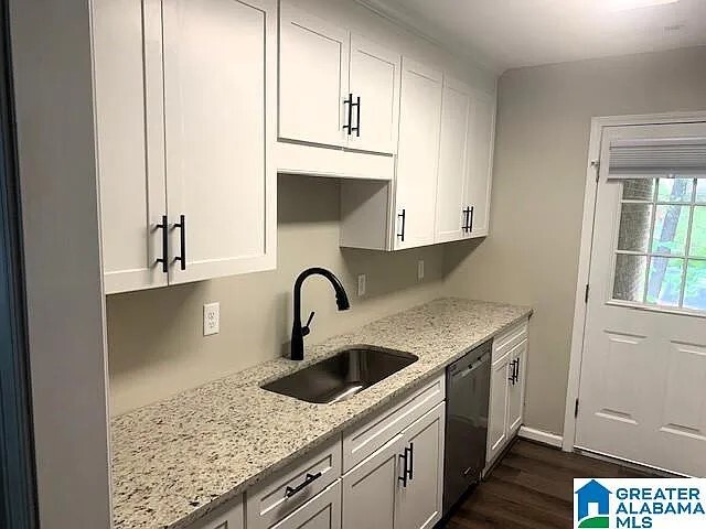 Kitchen - 2087 Montreat Cir