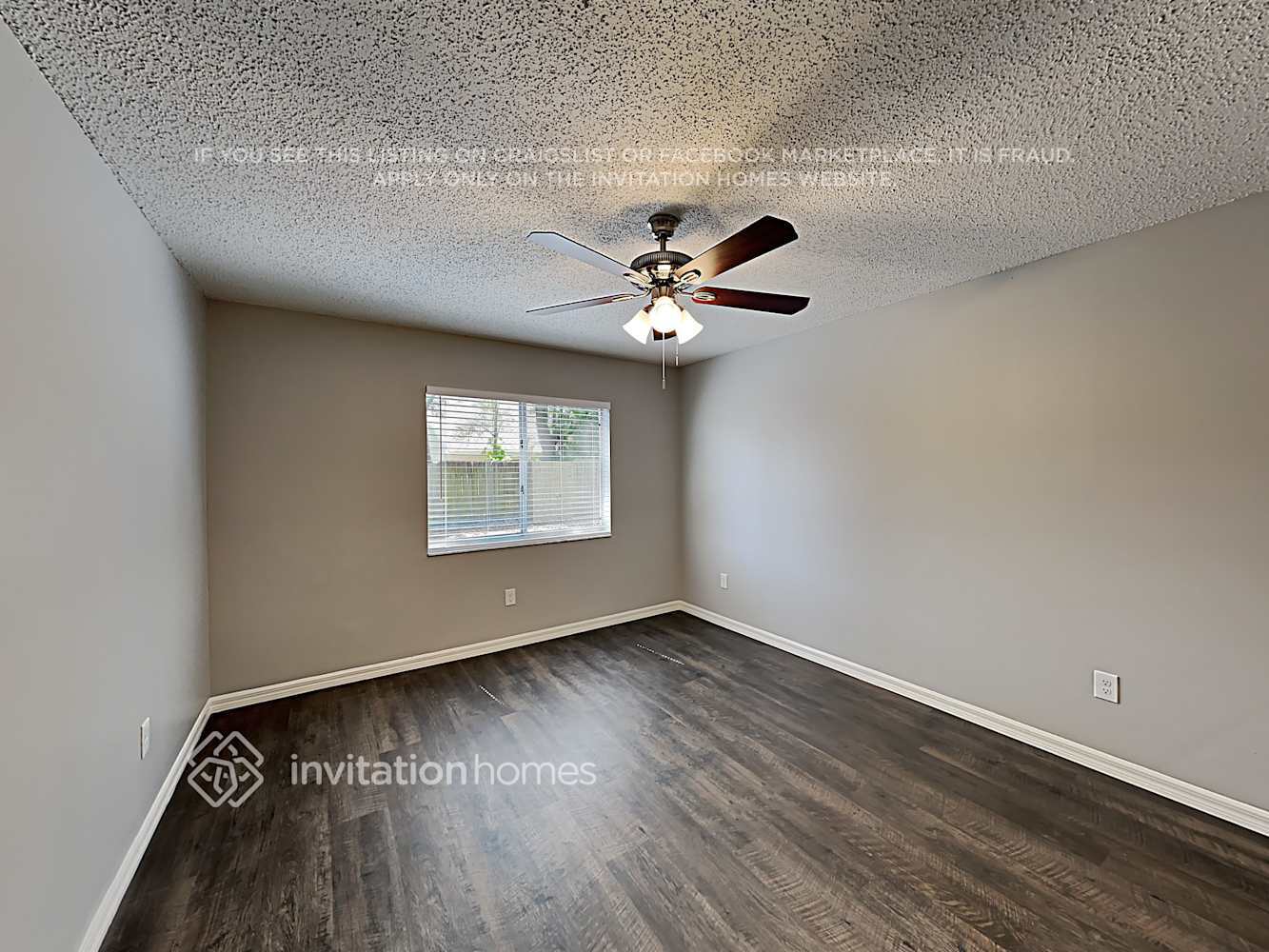 Building Photo - 15111 Roundup Dr