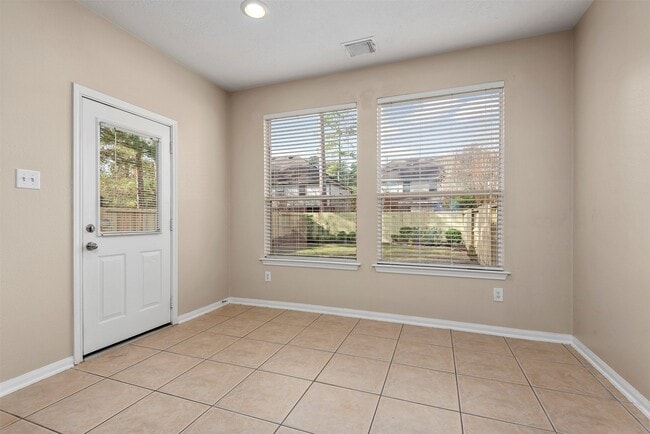 Building Photo - 19 E Twinvale Loop