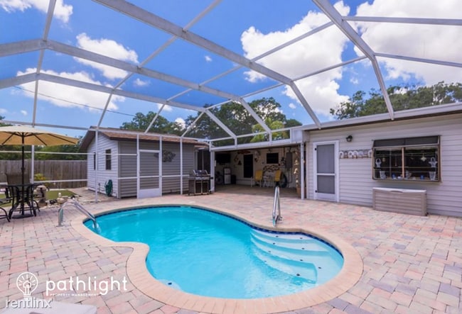 Building Photo - 4 br, 3 bath House - 6735 12th Street Nort...