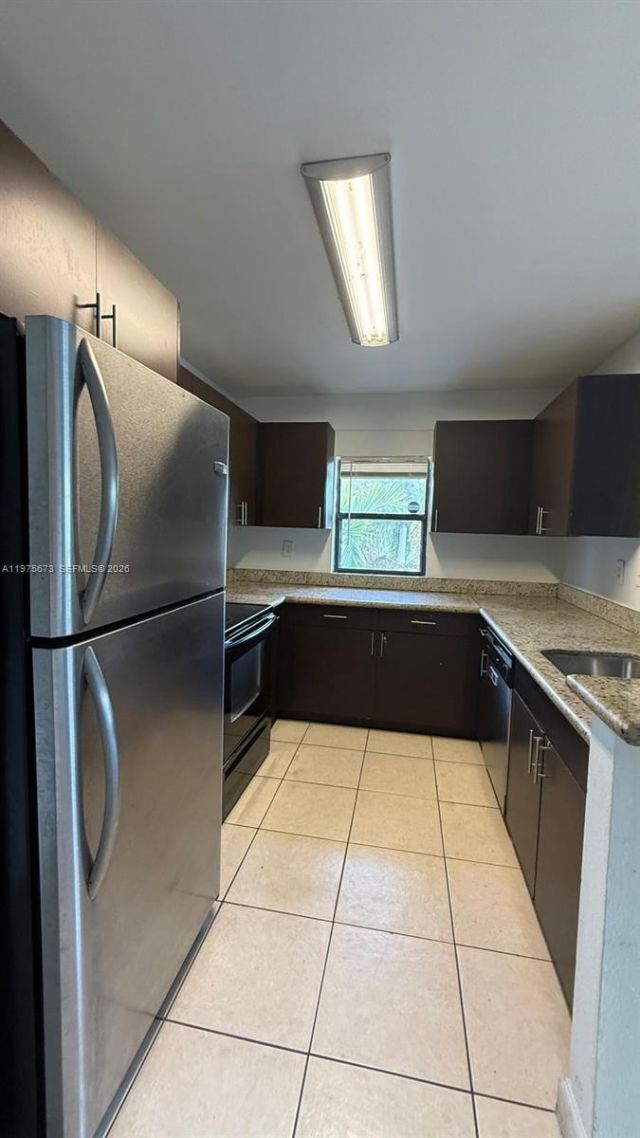 Building Photo - 3965 NW 87th Ave