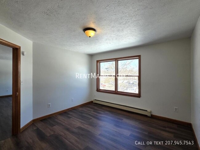 Building Photo - 7 Hartley St