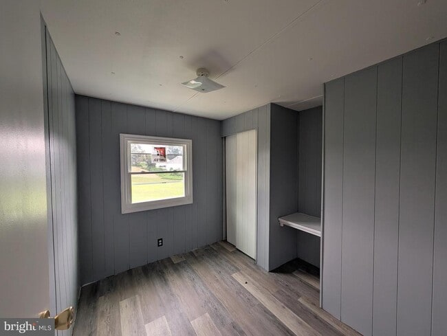 Building Photo - 129 Santilli Rd