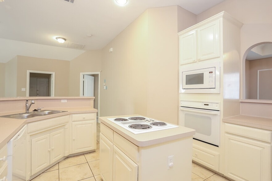 Building Photo - 863 Sonora Ln