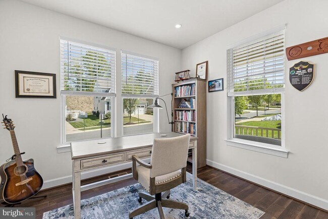 Building Photo - 397 Pear Blossom Rd