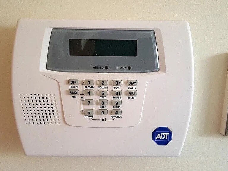 Building Photo - 1025 Brookhurst Dr