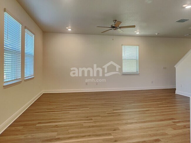 Building Photo - 6543 Atlantic Bch Ave