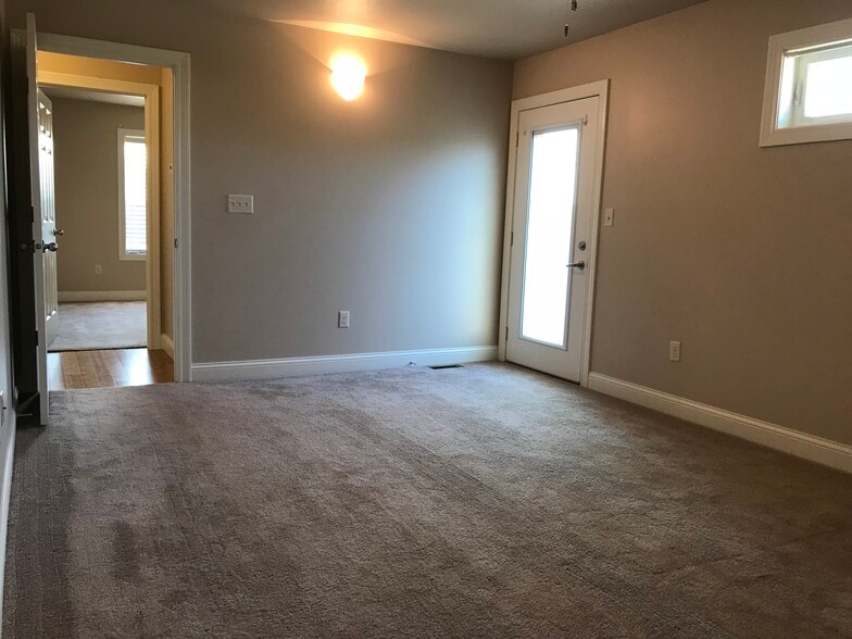 Master bedroom across hall from 2nd bedroom - 107 Scenic Drive