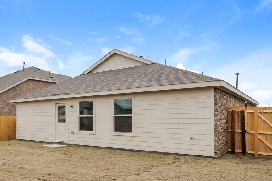 Building Photo - 1149 Crestview Dr