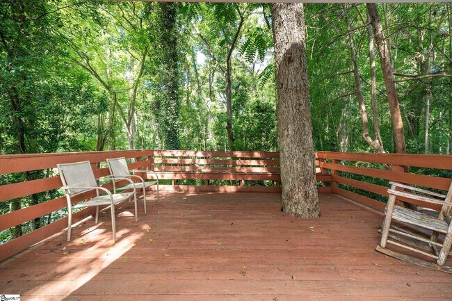 Building Photo - 16 Converse St