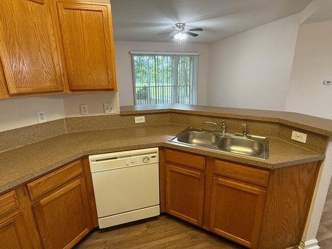 Building Photo - 785 Oakleaf Plantation Pkwy