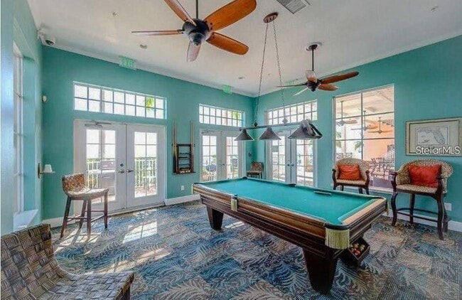 Building Photo - 3889 Pompano Dr SE