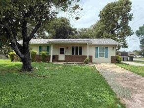 Building Photo - 790 Deedra Ave