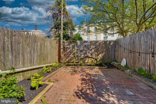 Building Photo - 156 East St