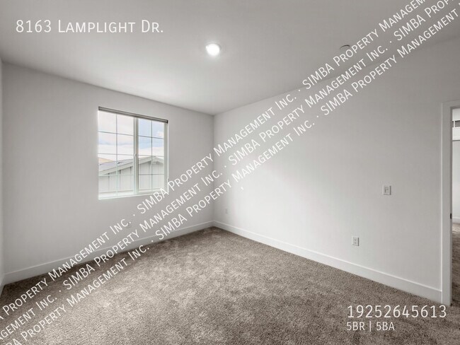 Building Photo - 8163 Lamplight Dr