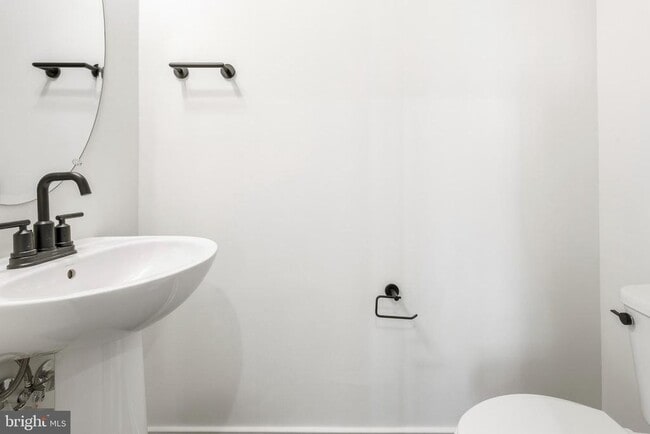 Building Photo - 19705 Misty Moss Sq