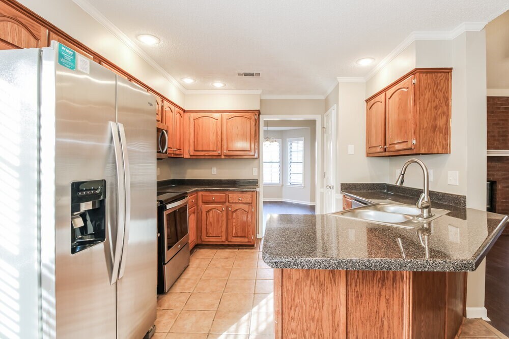 Building Photo - 3549 Earlynn Dr