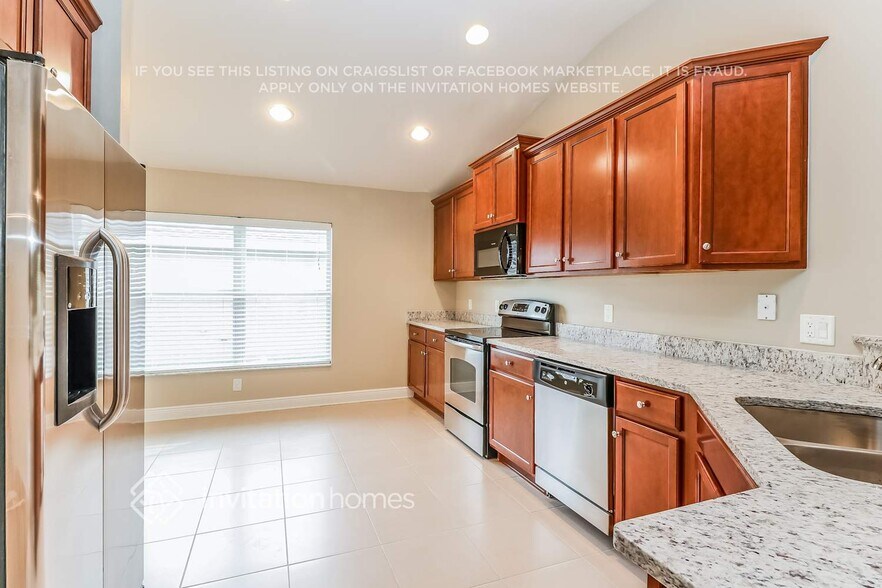 Building Photo - 9615 Jaybird Ln