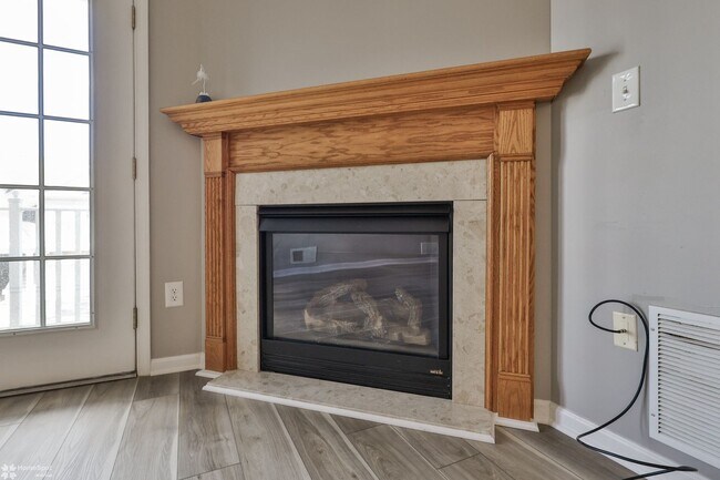 Building Photo - 2 bedroom condo at Country Classics at Morgan Hill
