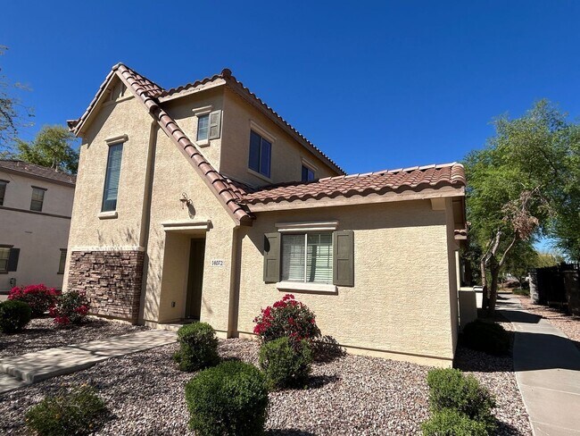 Building Photo - 14072 W Country Gables Dr