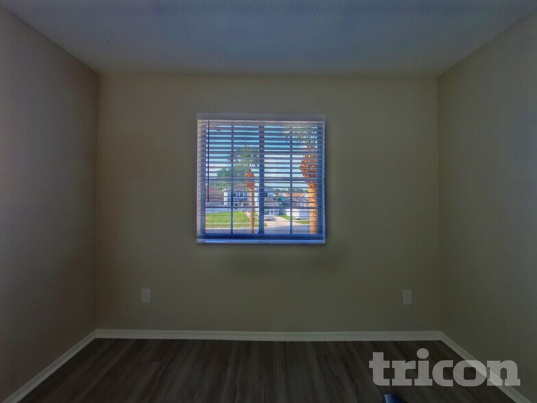 Building Photo - 3257 Brewster Dr