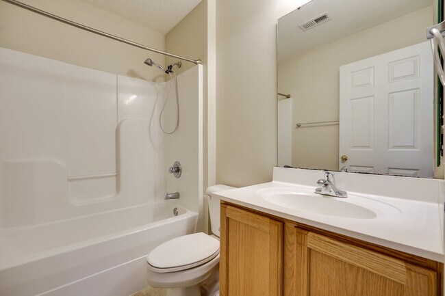 Building Photo - 3594 Armada Dr