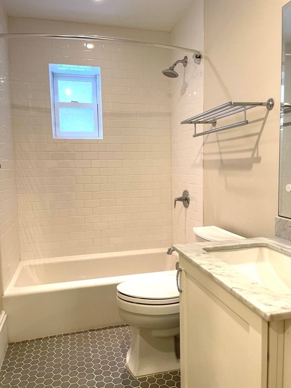 Building Photo - 468 Park Dr