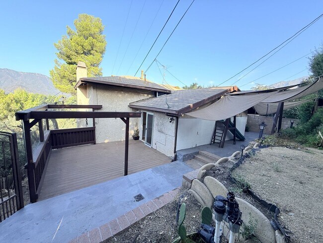 Building Photo - 4242 Briggs Ave