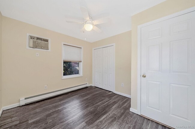 Building Photo - 272 E Harrison St