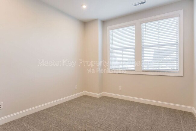 Building Photo - 360 Murray Grey Ln