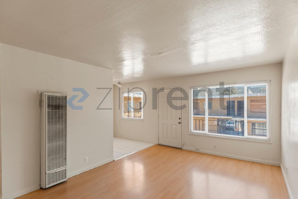 Building Photo - 7630 Lockwood St