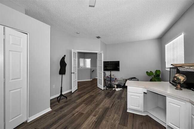 Building Photo - 19313 Aqua Springs Dr