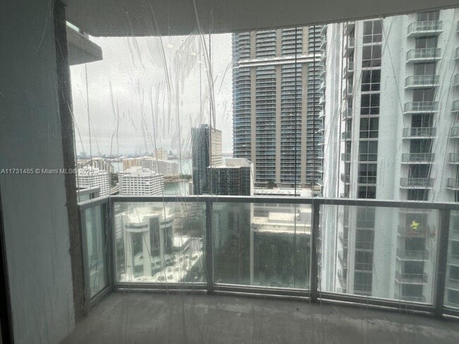 Building Photo - 1050 Brickell Ave