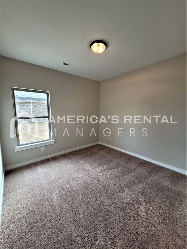 Building Photo - 104 Flintlock Wy