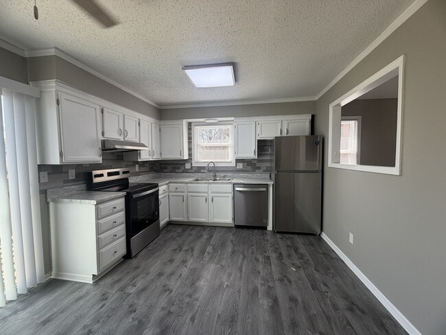 Building Photo - 14033 Dornoch St