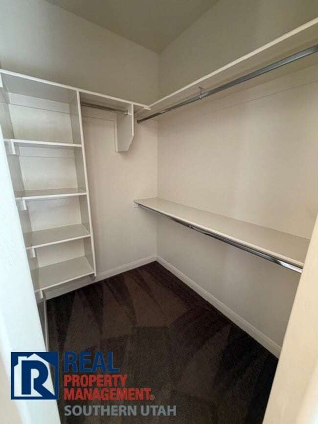 Building Photo - Home in Painted Desert