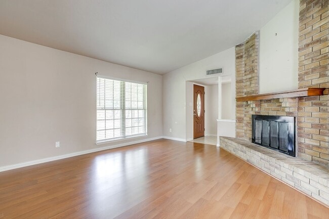 Building Photo - 5316 N Colony Blvd