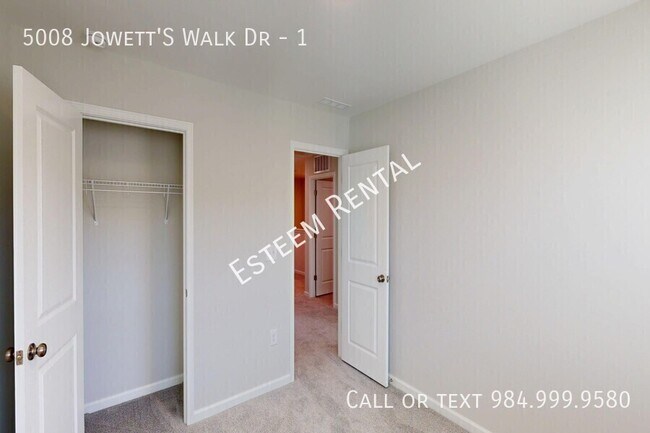 Building Photo - 5008 Jowett's Walk Dr