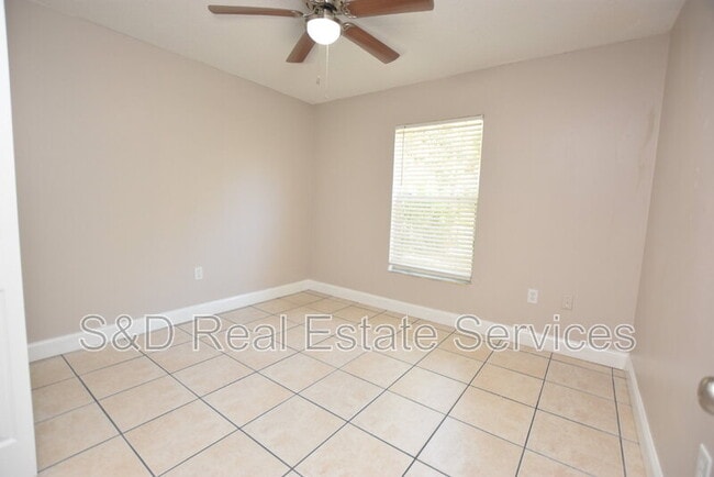 Building Photo - 1723 Pilchard Dr