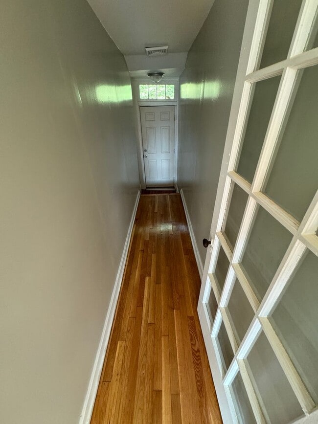 Building Photo - 2419 Terrell Pl