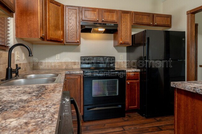 Building Photo - 711 Bristol Cir
