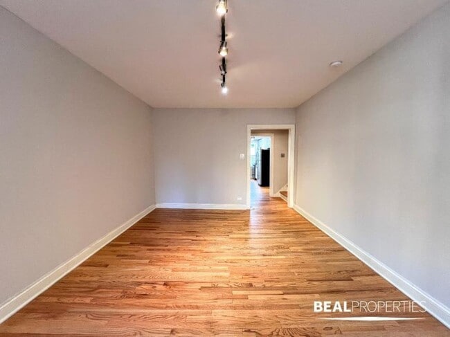 Building Photo - 0 bedroom in CHICAGO IL 60647