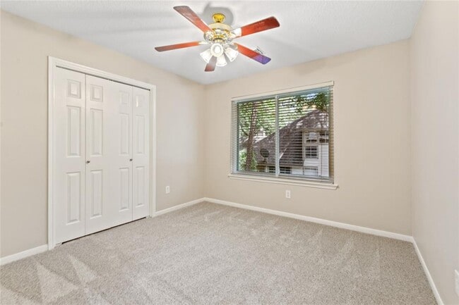 Building Photo - 175 W Greywing Cir