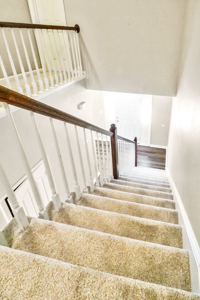 Building Photo - 1000 Pershing Ct