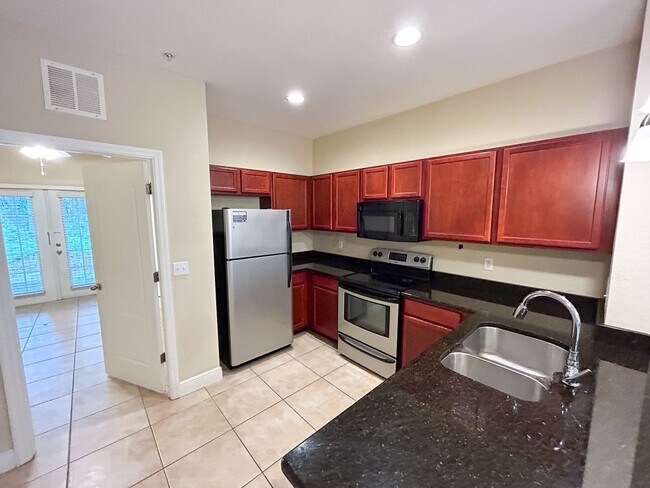 Building Photo - Chase Hollow #43