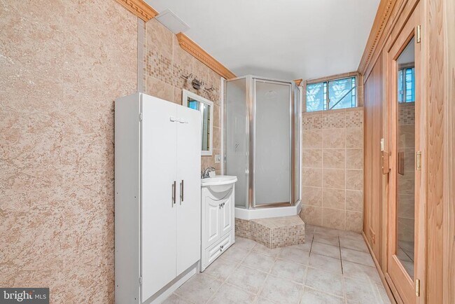 Building Photo - 25921 Largo Ct