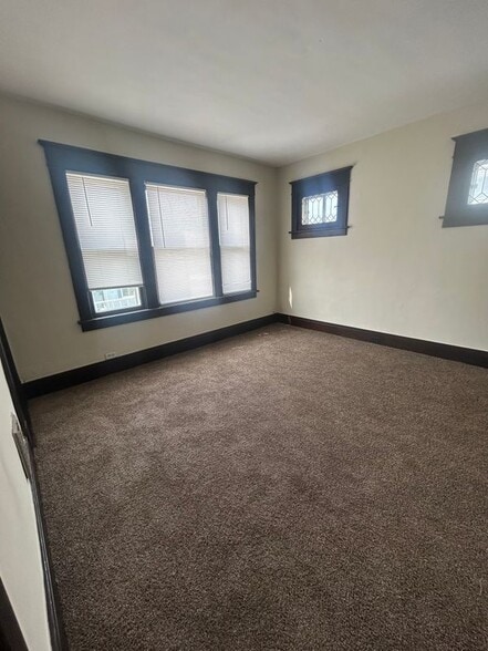 Building Photo - 41 Page St