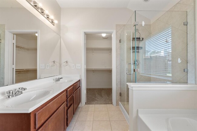 Building Photo - 16627 Sperry Gardens Dr