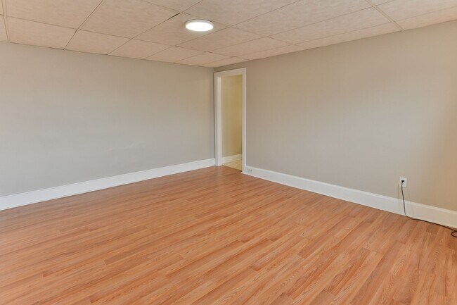 Building Photo - 1306 N 3rd St